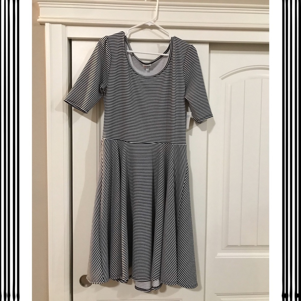 LuLaRoe Nicole Dress